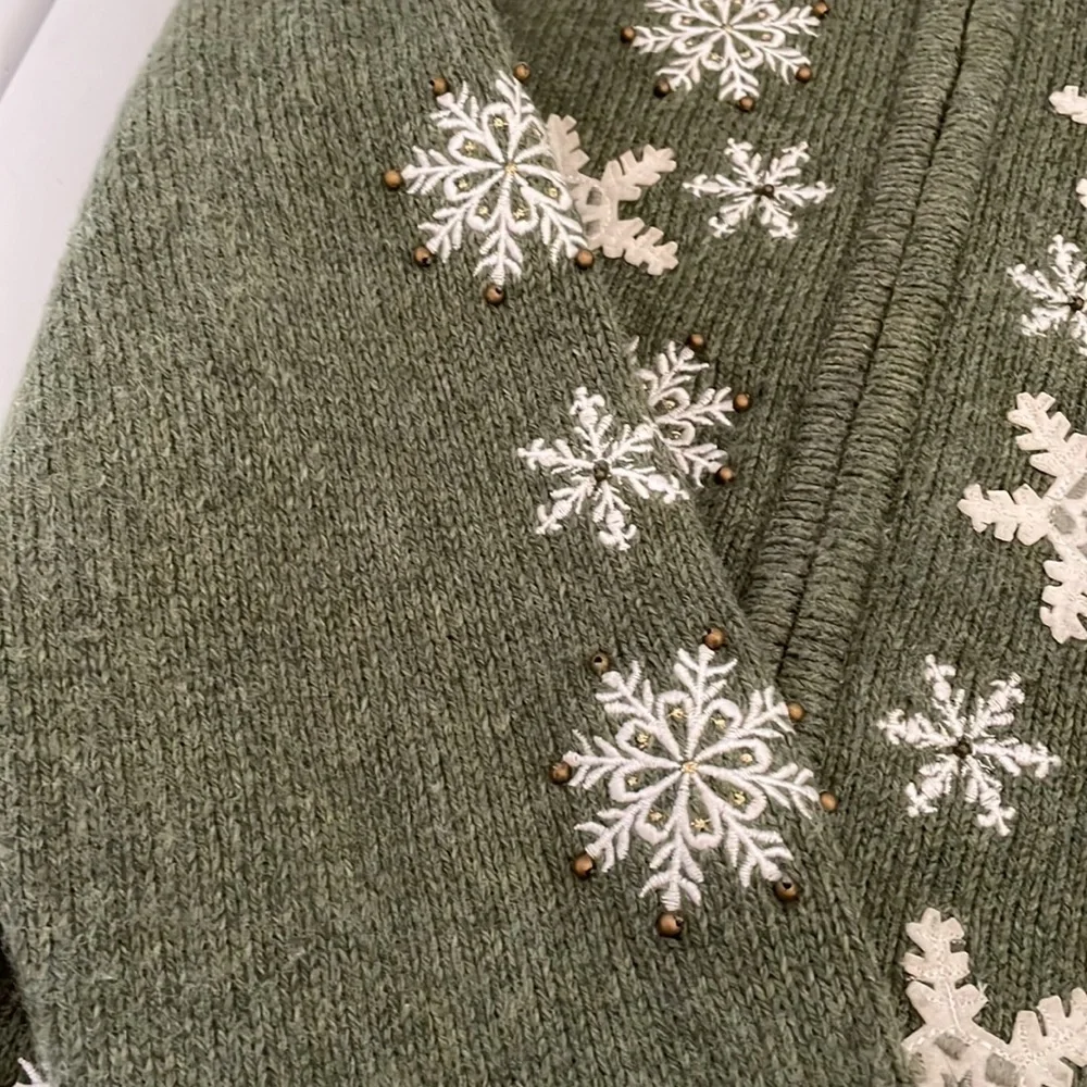 Croft & Barrow Petite Sz P/M Snowflake Sweater - Picture 7 of 11